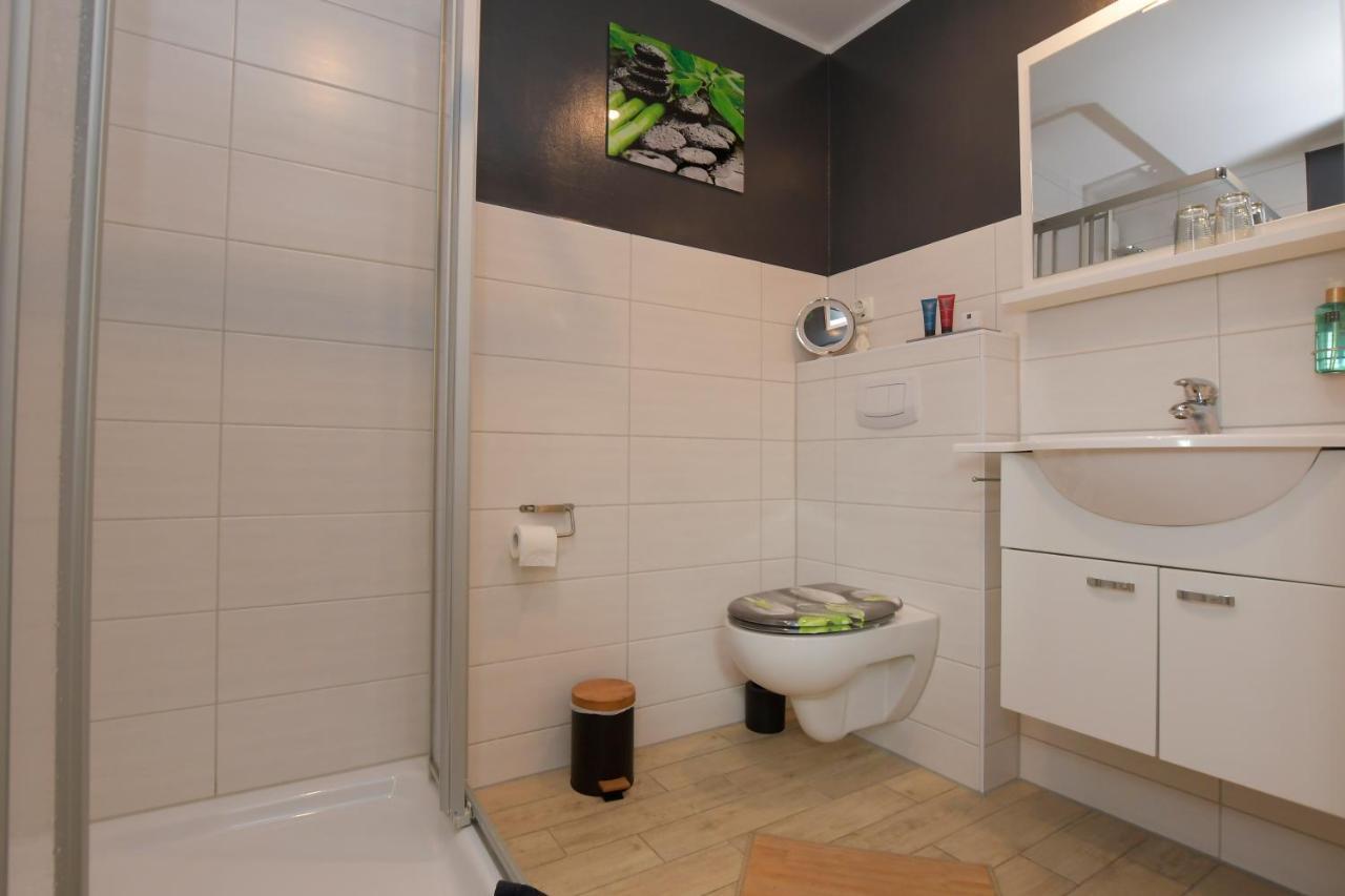 Pension Zur Perle Busum Exterior photo